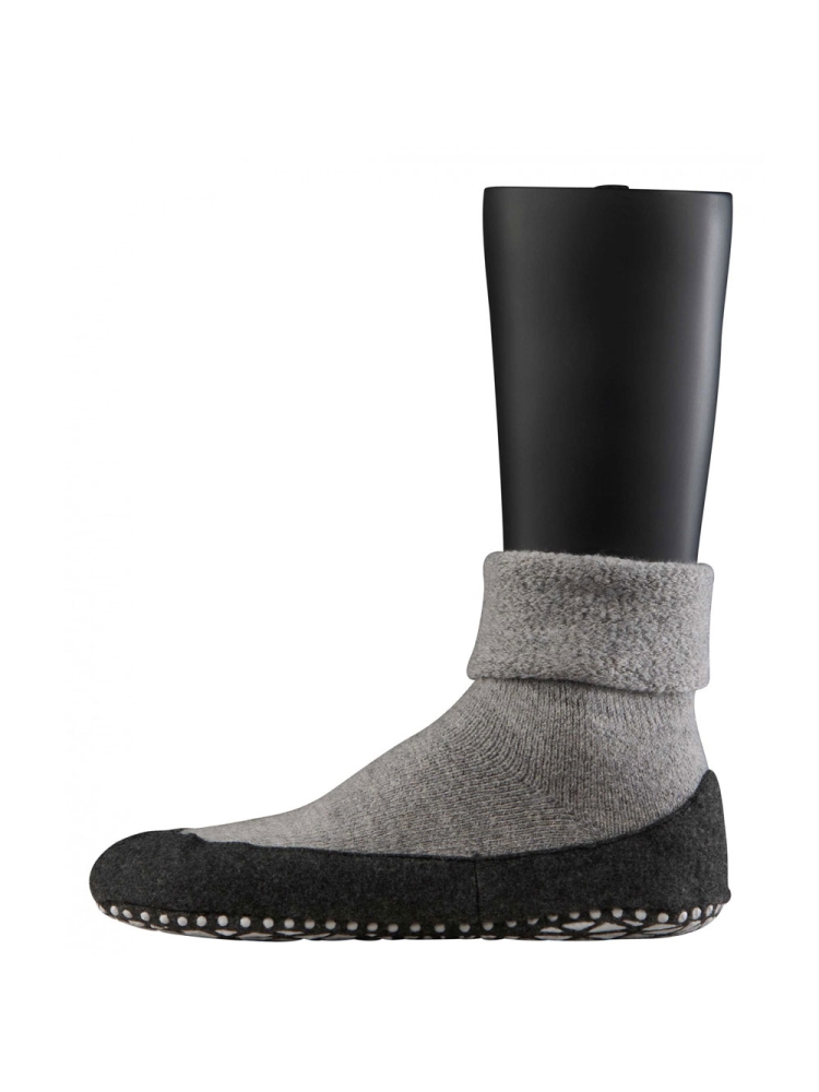 Falke Cosyshoes Grijs 16560-3400 pantoffels en huissokken online bestellen bij Kathmandu Outdoor & Travel