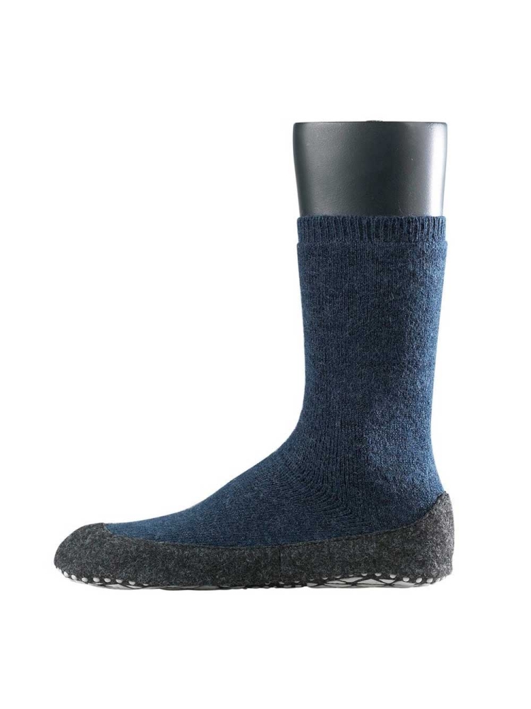 Falke Cosyshoes Dark Blue 16560-6680 pantoffels en huissokken online bestellen bij Kathmandu Outdoor & Travel
