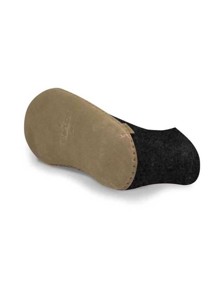Glerups Boot Leather Charcoal G-02 Charcoal pantoffels en huissokken online bestellen bij Kathmandu Outdoor & Travel