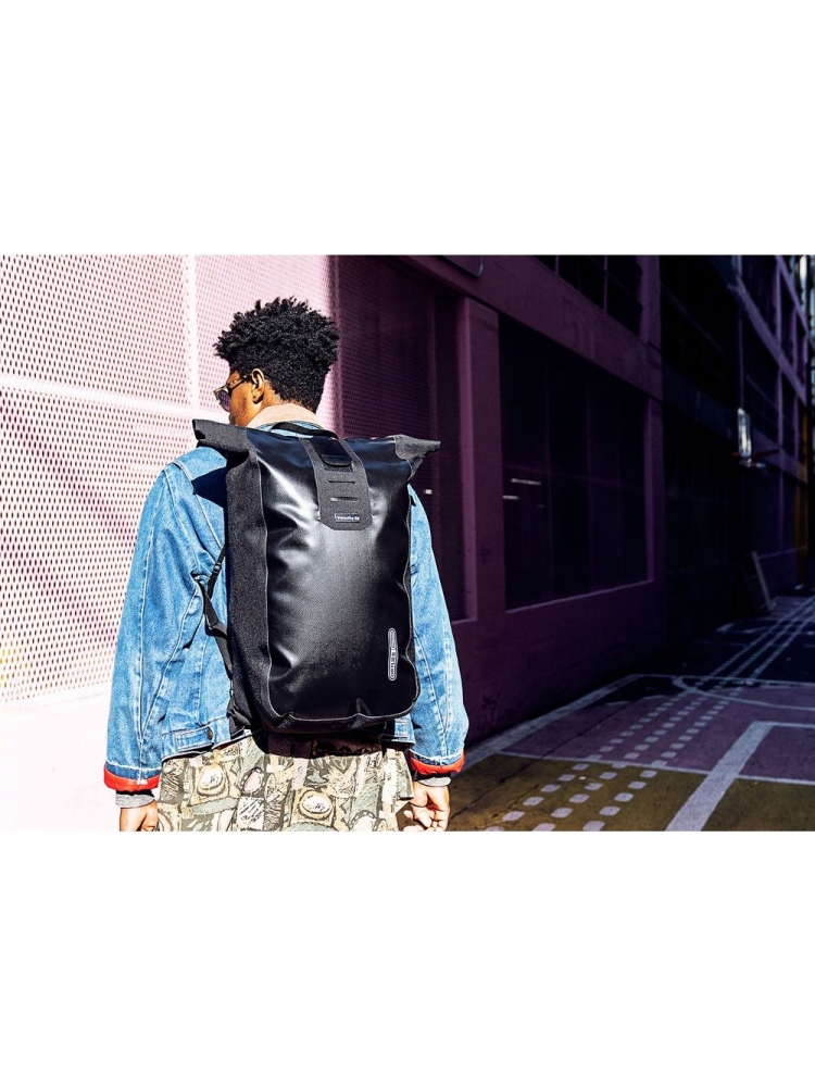 Ortlieb Velocity 17L Black OR4300 dagrugzakken online bestellen bij Kathmandu Outdoor & Travel