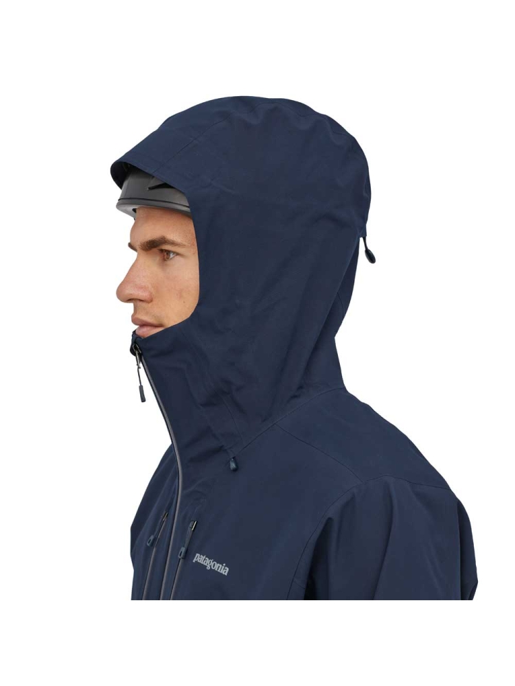 Patagonia Triolet GTX Jacket Classic Navy 83402-CNY jassen online bestellen bij Kathmandu Outdoor & Travel