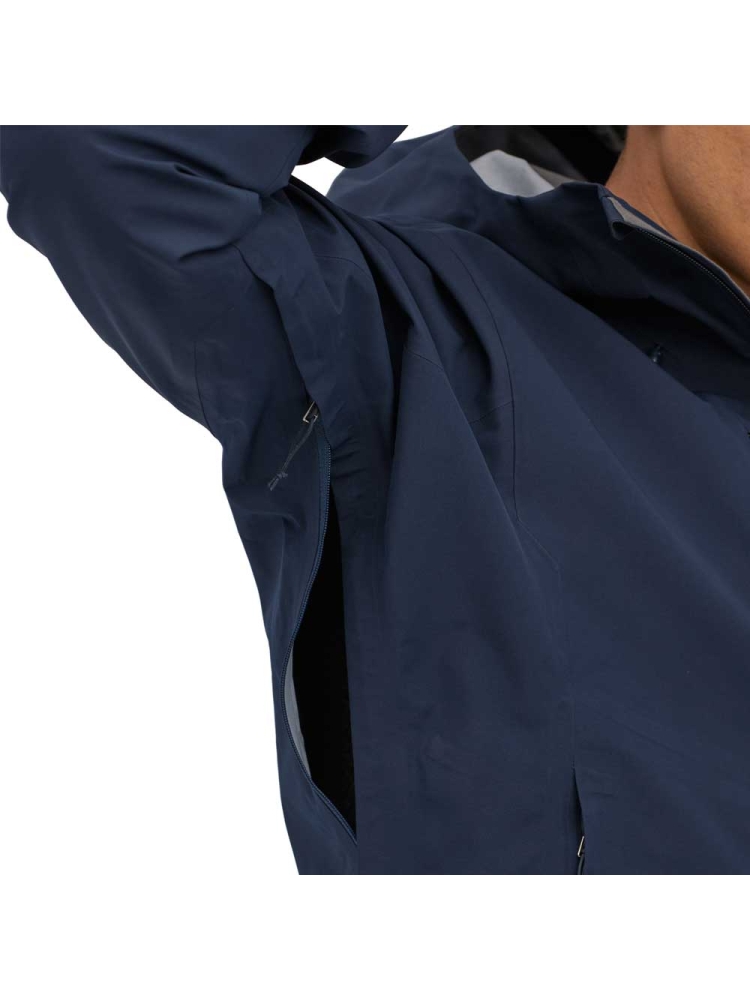 Patagonia Triolet GTX Jacket Classic Navy 83402-CNY jassen online bestellen bij Kathmandu Outdoor & Travel