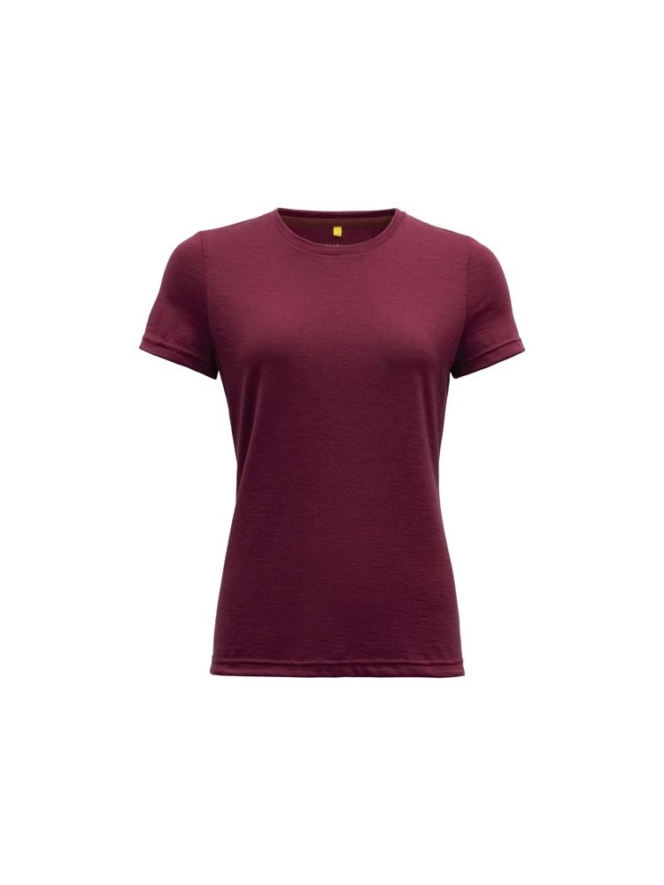 Devold Eika Tee Women's Beetroot GO 180 291 B-740A shirts en tops online bestellen bij Kathmandu Outdoor & Travel