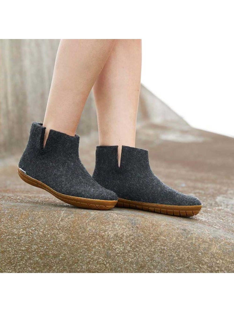 Glerups Boot Rubber Charcoal GR02-CHARCOAL/HNYRUB pantoffels en huissokken online bestellen bij Kathmandu Outdoor & Travel