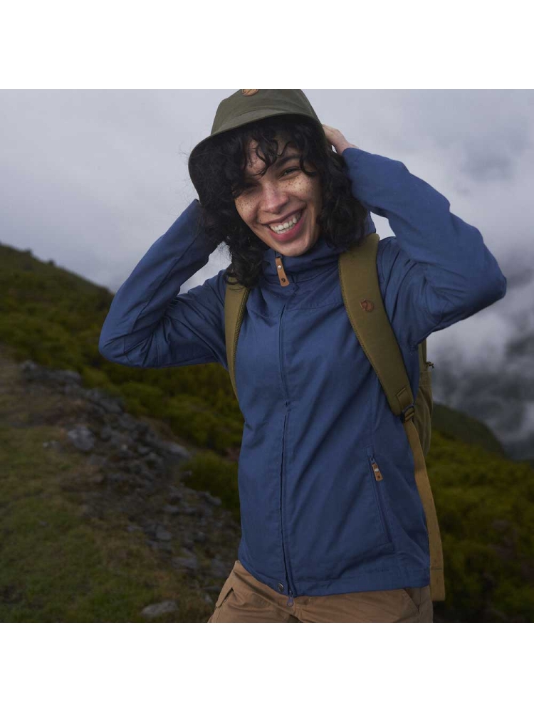Fjällräven Stina Jacket Women's Indigo Blue 89234-534 jassen online bestellen bij Kathmandu Outdoor & Travel