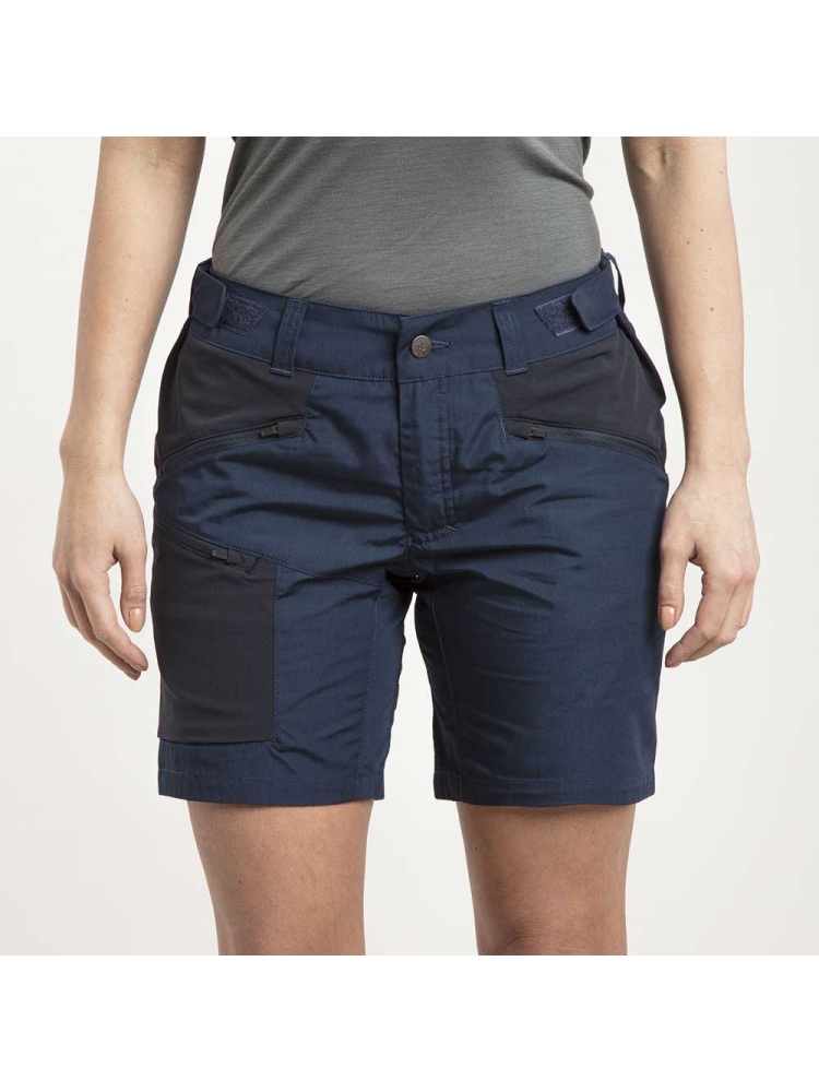Lundhags Makke LT Shorts Women's Light Navy/Deep Blue 1124151-671 broeken online bestellen bij Kathmandu Outdoor & Travel