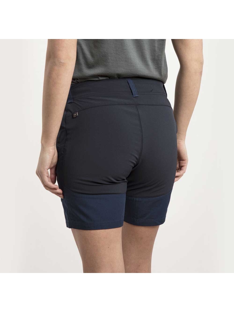 Lundhags Makke LT Shorts Women's Light Navy/Deep Blue 1124151-671 broeken online bestellen bij Kathmandu Outdoor & Travel