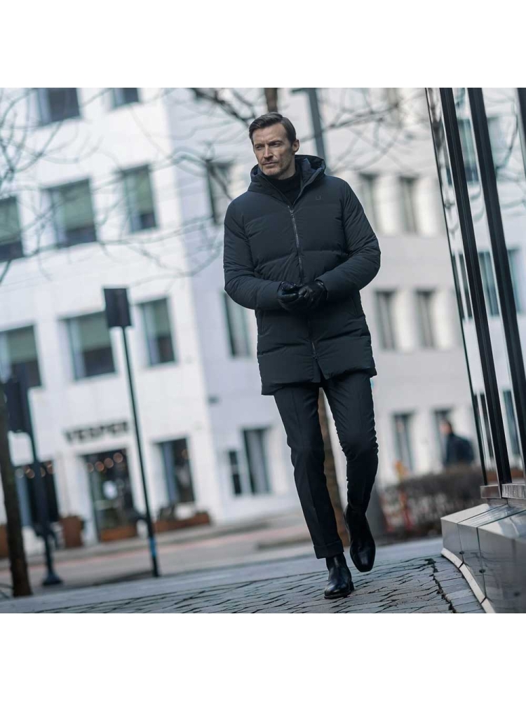 Ubr Ubr Titan Parka 7092-990 jassen Ubr Titan Parka Black 7092-990 jassen online bestellen bij Kathmandu Outdoor & Travel