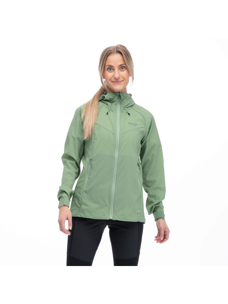 Bergans Skar Light Windbreaker Jacket Women's Jade Green 3063-23326 jassen online bestellen bij Kathmandu Outdoor & Travel
