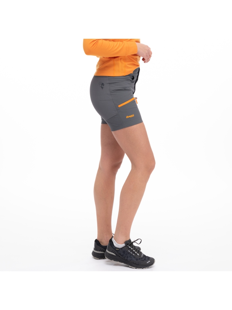 Bergans Cecilie Mtn Softshell Shorts Women's Solid Dark Grey/Cloudberry Yel 2507-25387 broeken online bestellen bij Kathmandu Outdoor & Travel
