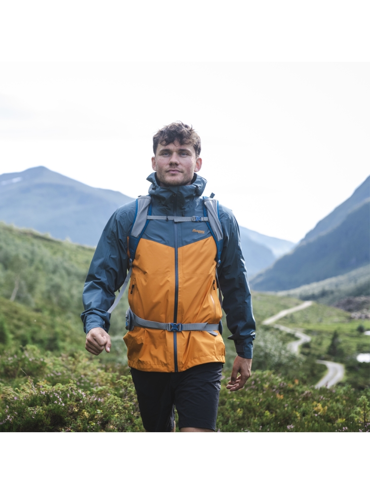 Bergans Skar Light 3L Shell Jacket Cloudberry Yellow/Orion Blue 3058-25366 jassen online bestellen bij Kathmandu Outdoor & Travel