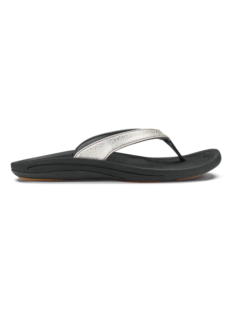Olukai Kūlapa Kai Woman's Silver/Black 20198-2K40 slippers online bestellen bij Kathmandu Outdoor & Travel