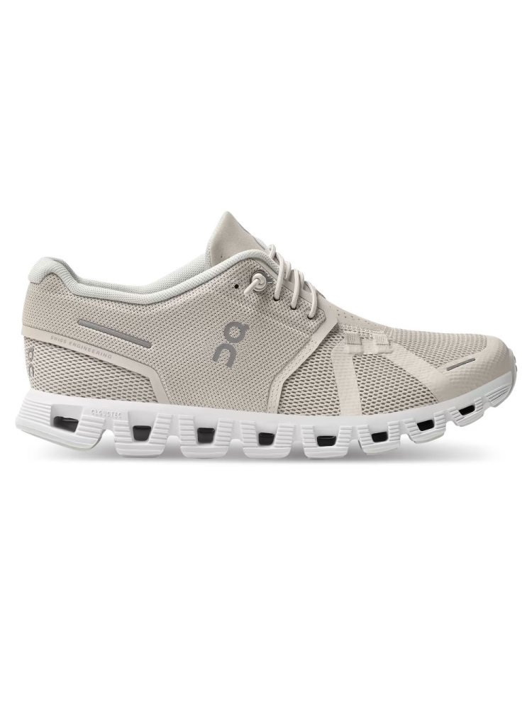 On-running Cloud 5 Women's Pearl | White 59.98773 wandelschoenen dames online bestellen bij Kathmandu Outdoor & Travel