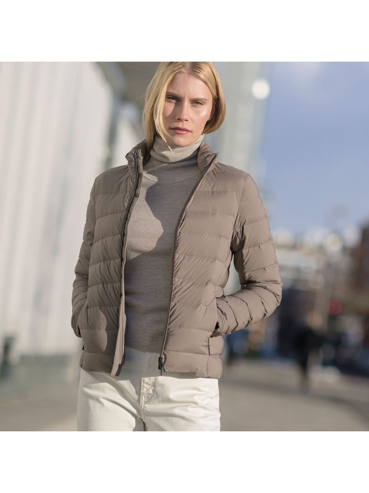 Ubr Stellar Jacket Women's Dark Sand 6052-235 jassen online bestellen bij Kathmandu Outdoor & Travel