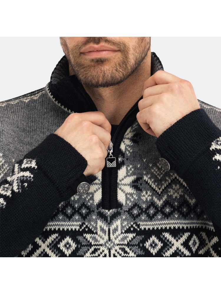 Dale 140th Anniversary Masc Sweater Black Smoke Offwhite 93951-F fleeces en truien online bestellen bij Kathmandu Outdoor & Travel