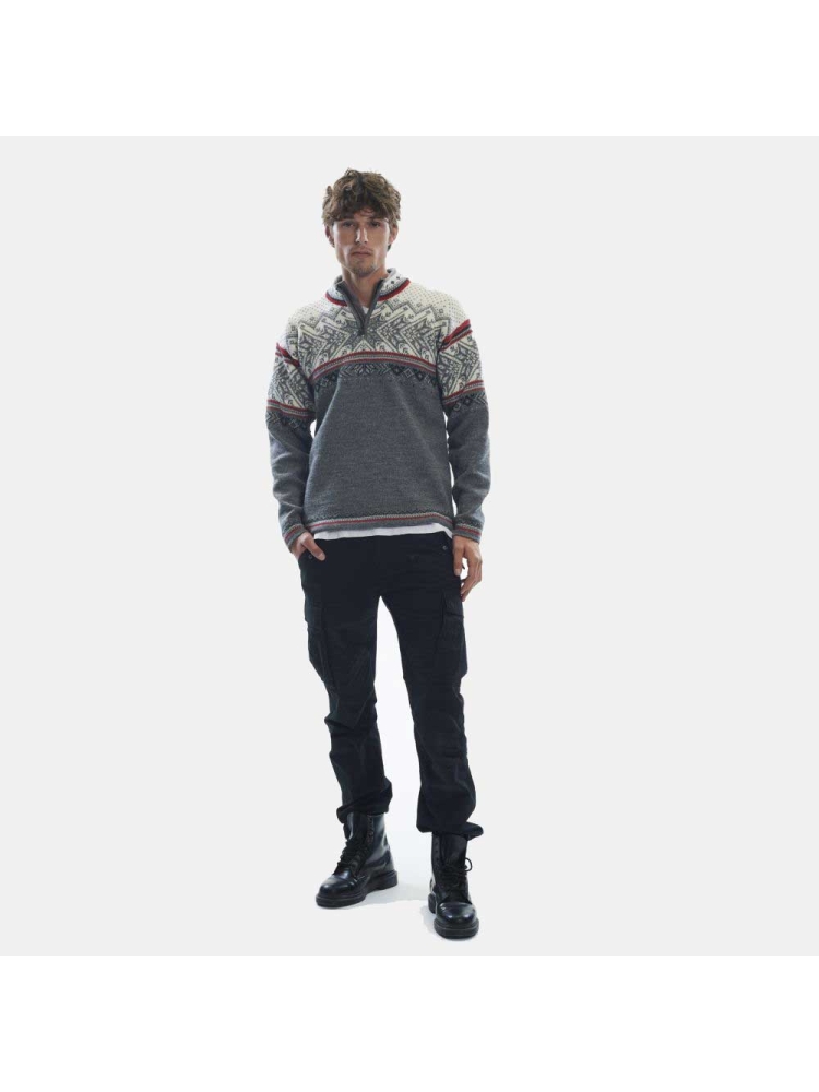 Dale Vail Masc Sweater Smoke Raspberry Offwhite 90331-T fleeces en truien online bestellen bij Kathmandu Outdoor & Travel