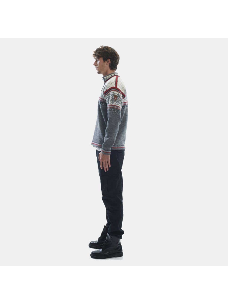 Dale Vail Masc Sweater Smoke Raspberry Offwhite 90331-T fleeces en truien online bestellen bij Kathmandu Outdoor & Travel