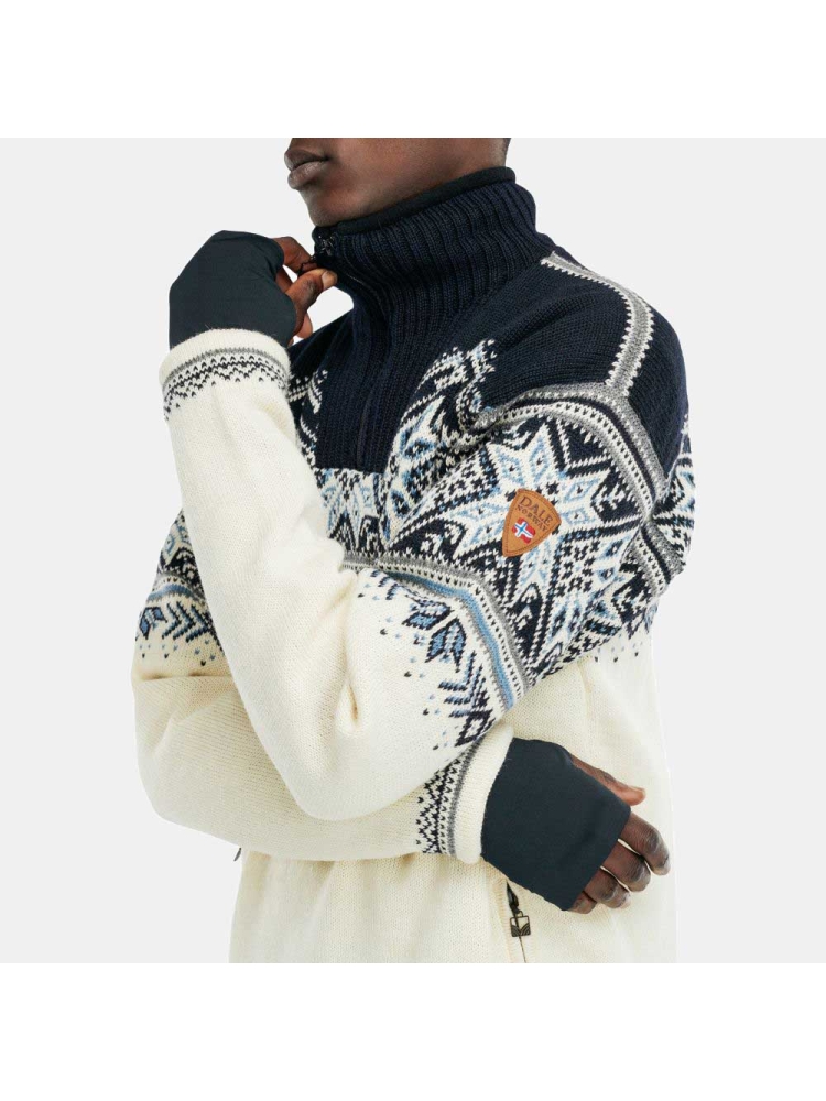 Dale Vail Weatherproof Masc Sweater Offwhite Smoke Navy Blue 93981-A fleeces en truien online bestellen bij Kathmandu Outdoor & Travel