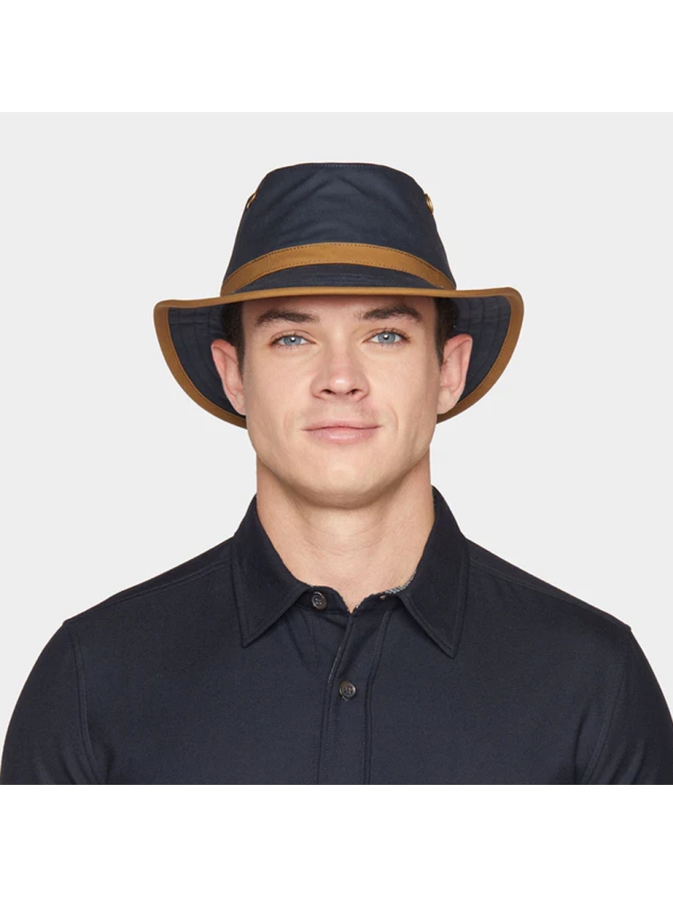 Tilley The Outback TW7 Navy/Britisch Tan HT7008-663 kleding accessoires online bestellen bij Kathmandu Outdoor & Travel
