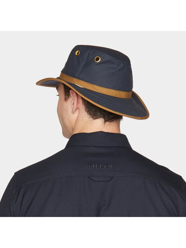 Tilley The Outback TW7 Navy/Britisch Tan HT7008-663 kleding accessoires online bestellen bij Kathmandu Outdoor & Travel