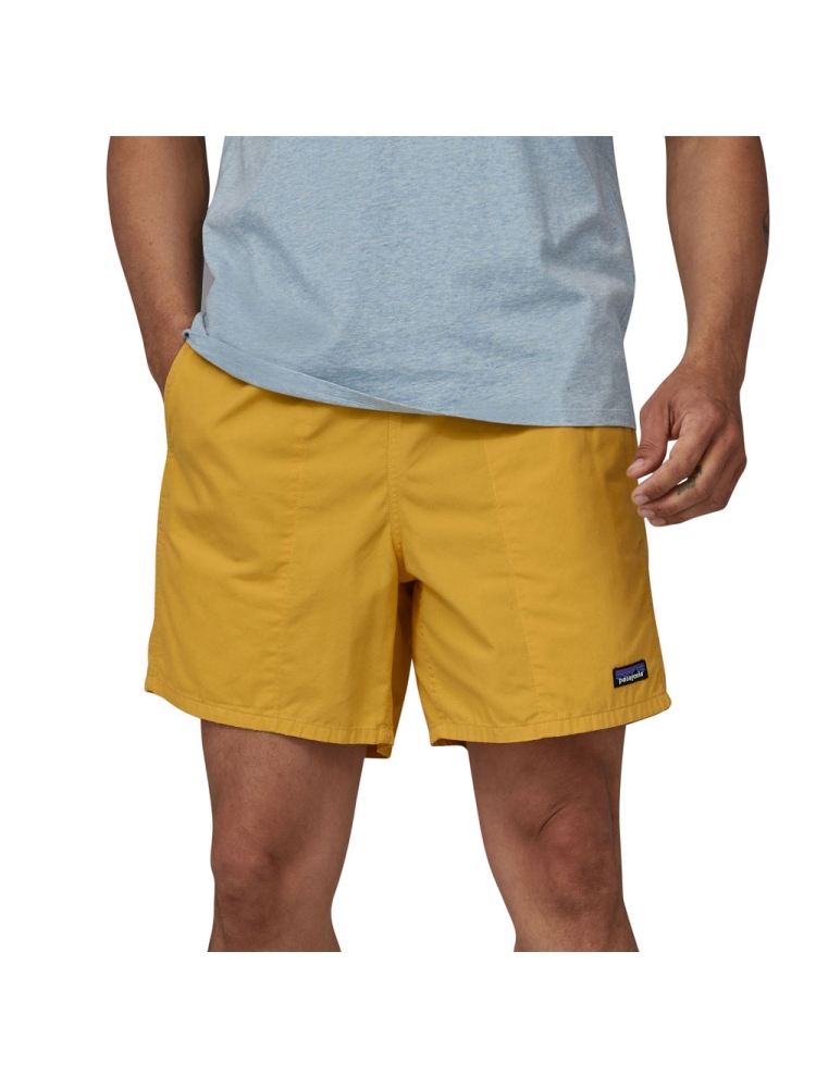 Patagonia Funhoggers Shorts Surfboard Yellow 57145-SUYE broeken online bestellen bij Kathmandu Outdoor & Travel