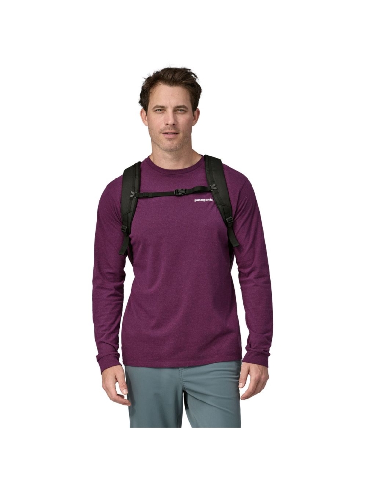Patagonia Black Hole Pack 25L Black 49298-BLK dagrugzakken online bestellen bij Kathmandu Outdoor & Travel