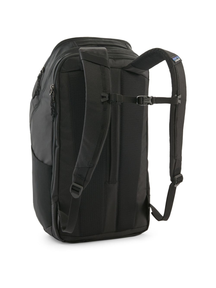 Patagonia Black Hole Pack 32L Black 49302-BLK dagrugzakken online bestellen bij Kathmandu Outdoor & Travel