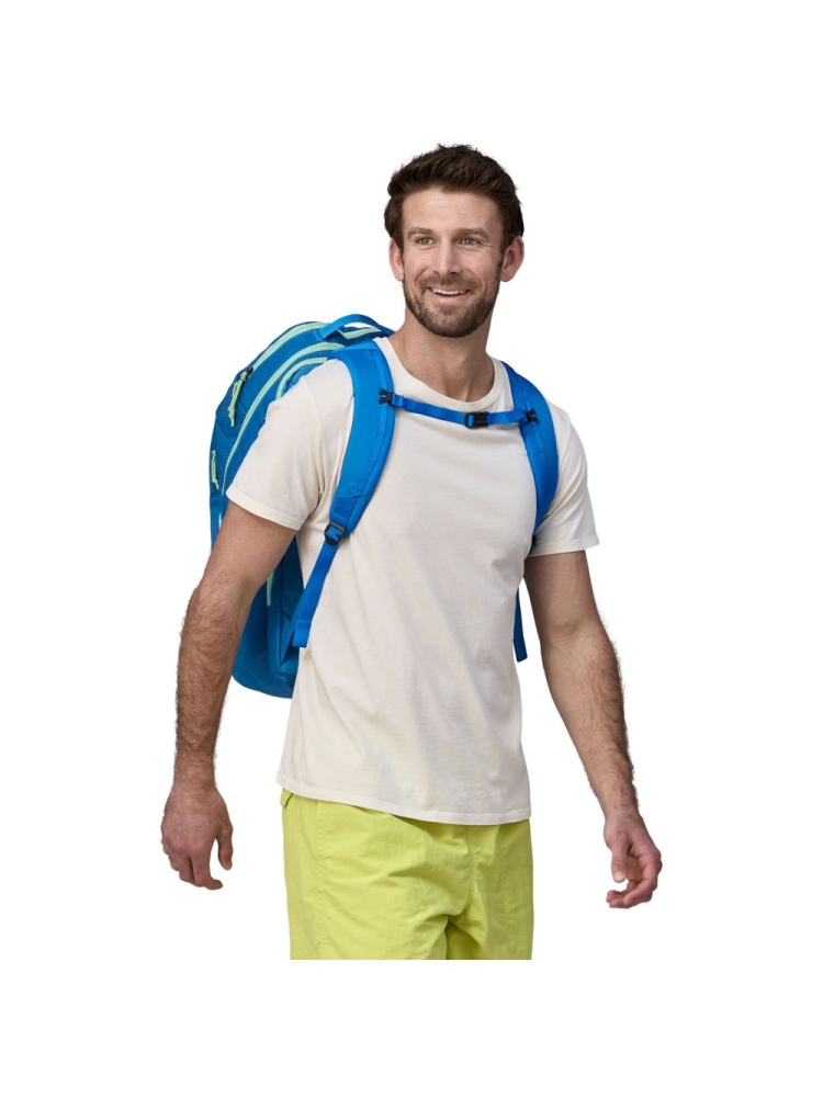Patagonia Black Hole Pack 32L Vessel Blue 49302-VSLB dagrugzakken online bestellen bij Kathmandu Outdoor & Travel