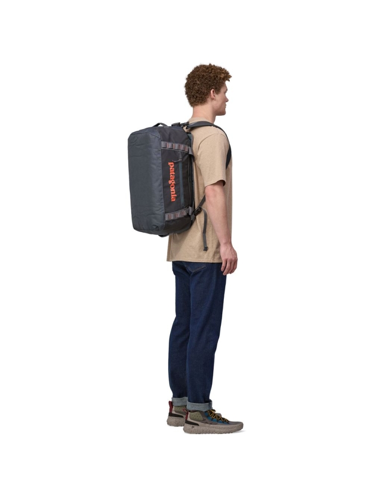 Patagonia Black Hole Duffel 40L Smolder Blue 49339-SMDB duffels online bestellen bij Kathmandu Outdoor & Travel