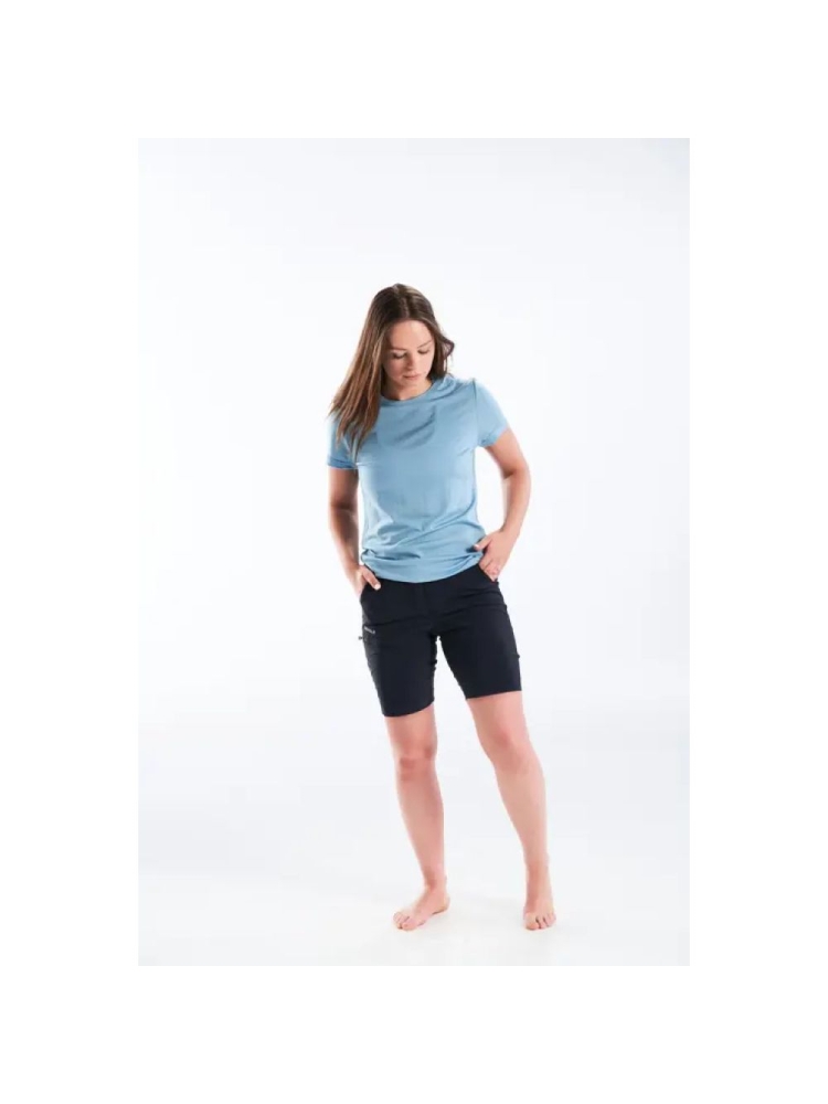 Devold Eika Merino 150 Tee Women's Cameo GO 180 291 B-317A shirts en tops online bestellen bij Kathmandu Outdoor & Travel