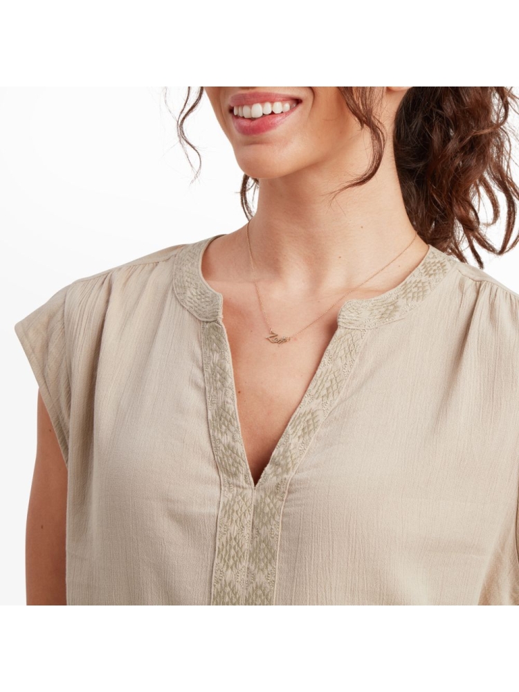 Sherpa Adventure Gear Sherpa Adventure Gear Hara Cap Sleeve Top Women's SW20019-108 shirts en tops Sherpa Adventure Gear Hara Cap Sleeve Top Women's Goa Sand SW20019-108 shirts en tops online bestellen bij Kathmandu Outdoor & Travel