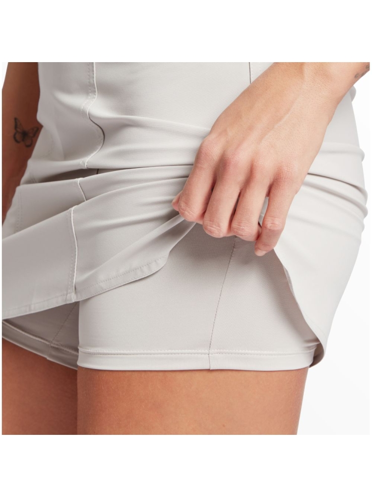 Sherpa Adventure Gear Sajilo Adventure Skort Women's Goa Sand SW23042-108 jurken en rokken online bestellen bij Kathmandu Outdoor & Travel