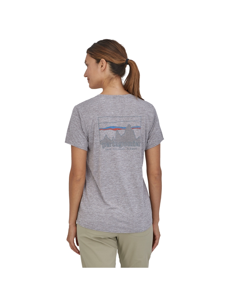 Patagonia Cap Cool Daily Graphic Shirt Women's '73 Skyline: Feather Grey 45250-SKFE shirts en tops online bestellen bij Kathmandu Outdoor & Travel