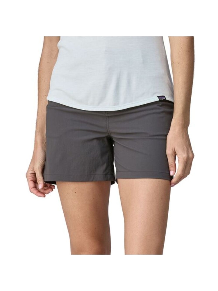Patagonia Patagonia Quandary Shorts Women's - 5 in. 58092-FGE broeken Patagonia Quandary Shorts Women's - 5 in. Forge Grey 58092-FGE broeken online bestellen bij Kathmandu Outdoor & Travel
