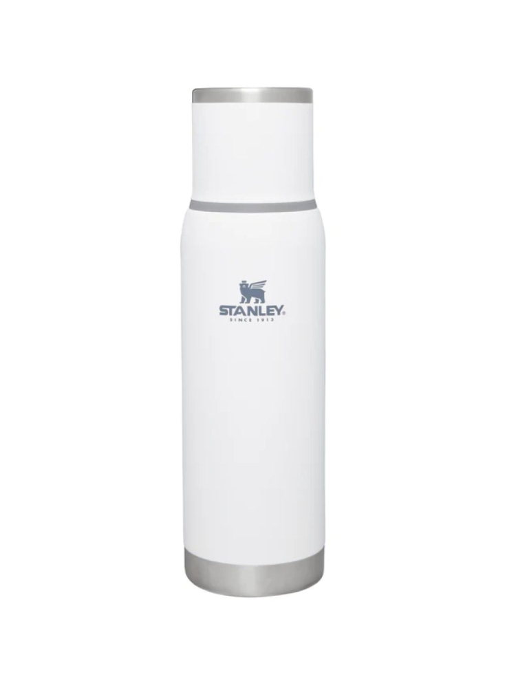Stanley Stanley The Adventure To-Go Bottle 1.0L 10-10819-008 drinkflessen en thermosflessen Stanley The Adventure To-Go Bottle 1.0L Polar 10-10819-008 drinkflessen en thermosflessen online bestellen bij Kathmandu Outdoor & Travel