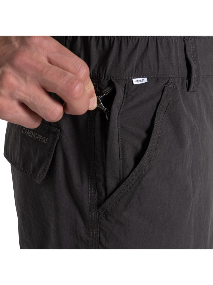 Craghoppers NosiLife Cargo II Short Black Pepper CMJ651-7J8 broeken online bestellen bij Kathmandu Outdoor & Travel