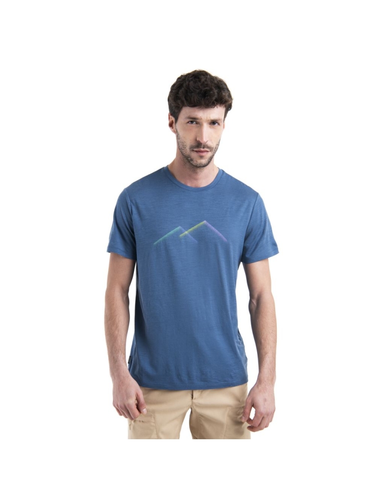 Icebreaker Merino 150 Tech Lite III SS Tee Peak Glow Dawn 0A56WSA-761 shirts en tops online bestellen bij Kathmandu Outdoor & Travel