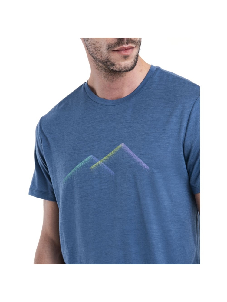 Icebreaker Merino 150 Tech Lite III SS Tee Peak Glow Dawn 0A56WSA-761 shirts en tops online bestellen bij Kathmandu Outdoor & Travel