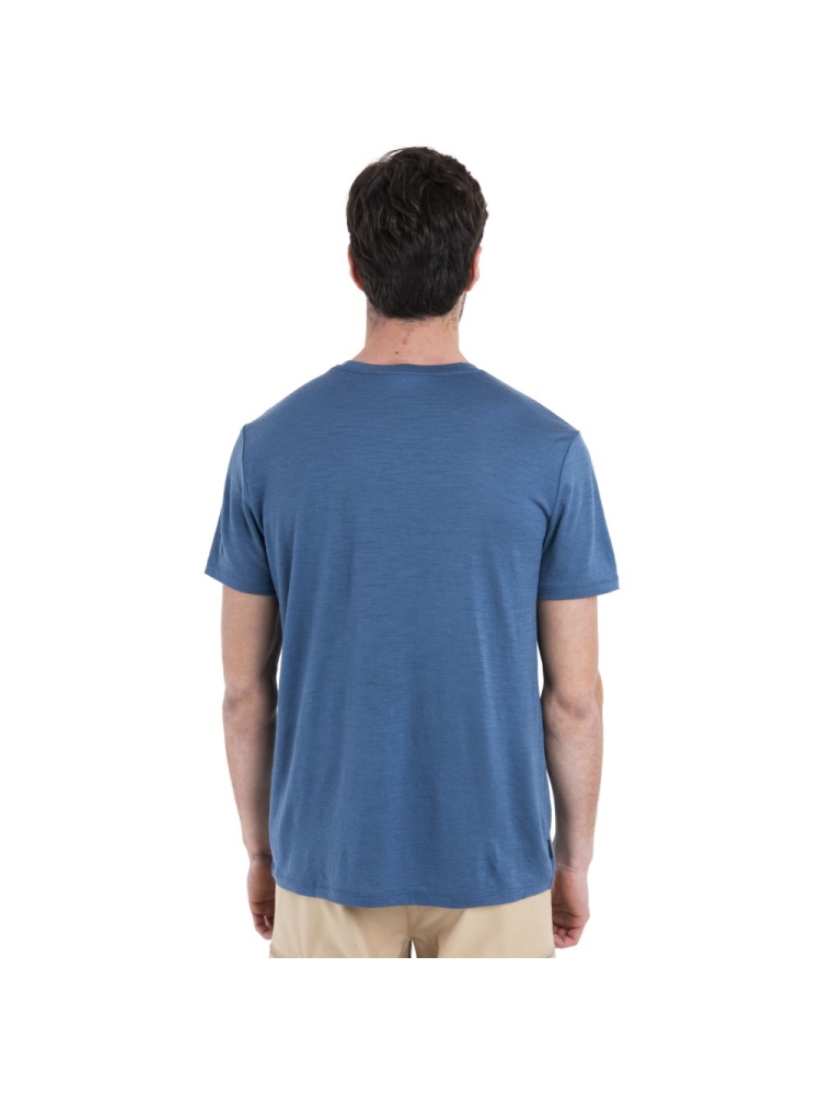 Icebreaker Merino 150 Tech Lite III SS Tee Peak Glow Dawn 0A56WSA-761 shirts en tops online bestellen bij Kathmandu Outdoor & Travel