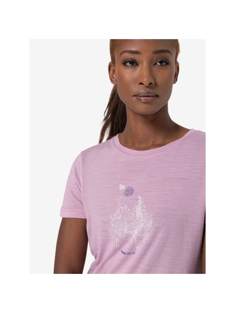 Super Natural Flowerhand Tee Women's Mauve Mist/Fresh White/Deep Bl SNWP03134-15A shirts en tops online bestellen bij Kathmandu Outdoor & Travel