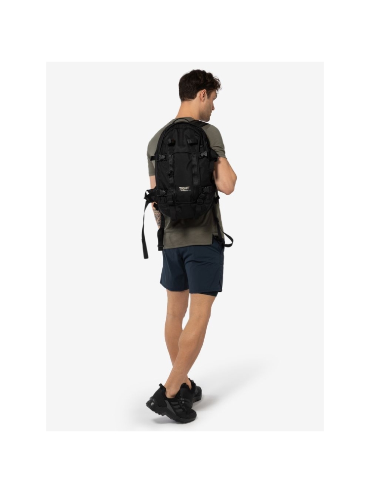 Super Natural Carrabineri Tee Black Ink/Jet Black SNMP01140-X91 shirts en tops online bestellen bij Kathmandu Outdoor & Travel