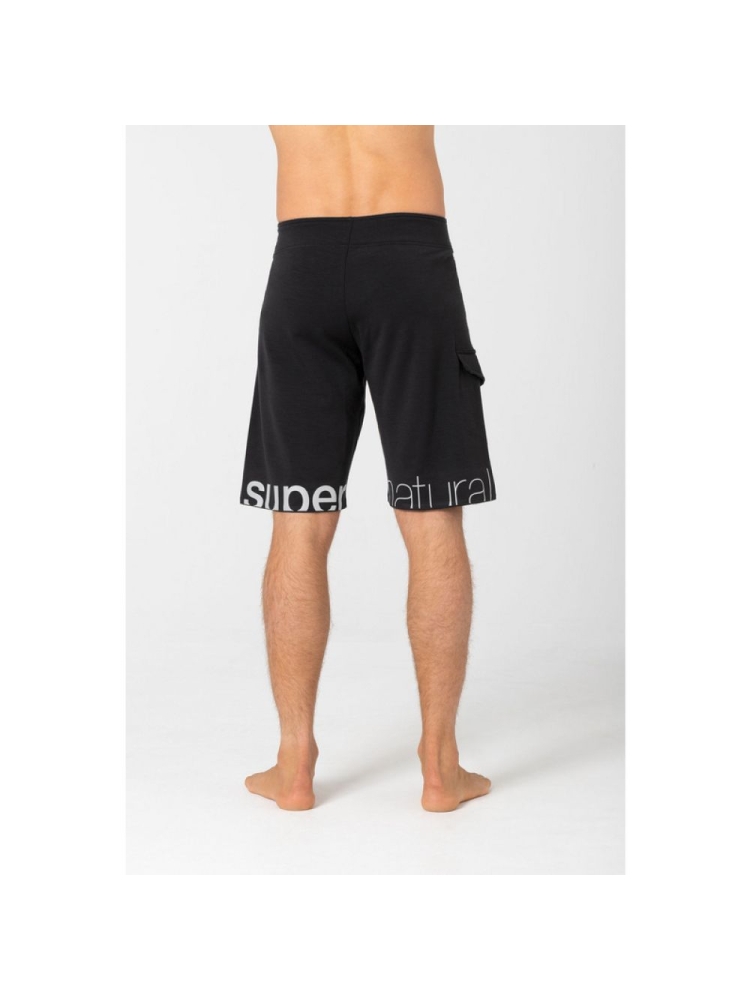 Super Natural Adventure Shorts Jet Black SNM017940-872 broeken online bestellen bij Kathmandu Outdoor & Travel