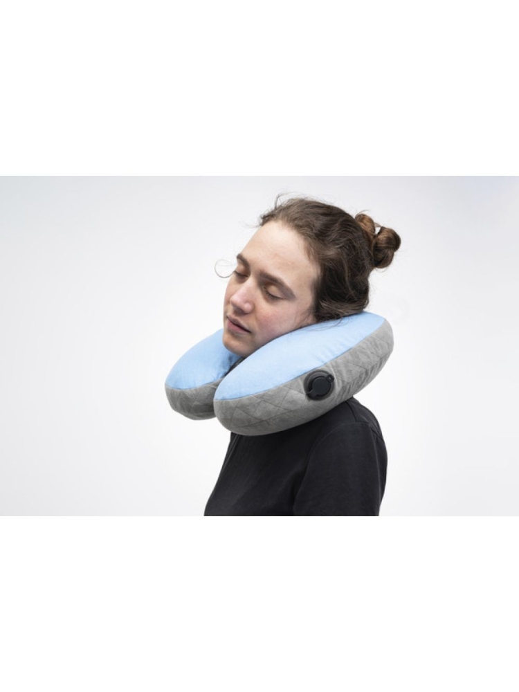 Cocoon Cocoon Air Core U-Shaped Neck Pillow CUACP3UL1E reisaccessoires Cocoon Air Core U-Shaped Neck Pillow Light Blue CUACP3UL1E reisaccessoires online bestellen bij Kathmandu Outdoor & Travel