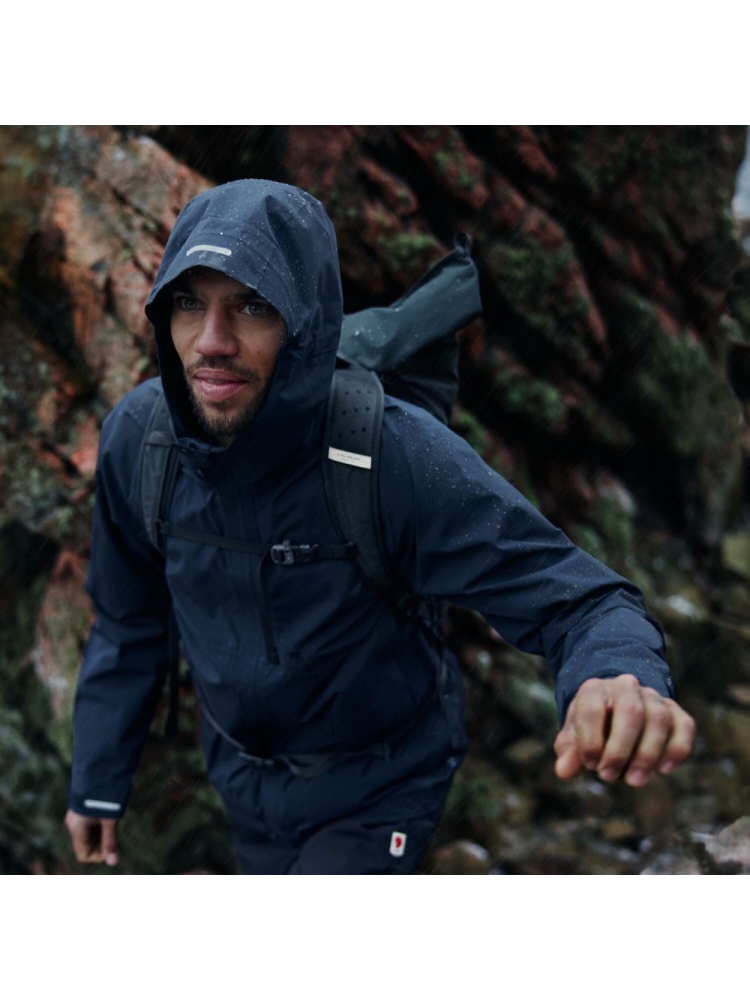 Fjällräven HC Hydratic Trail Jacket Dark Navy 86984-555 jassen online bestellen bij Kathmandu Outdoor & Travel