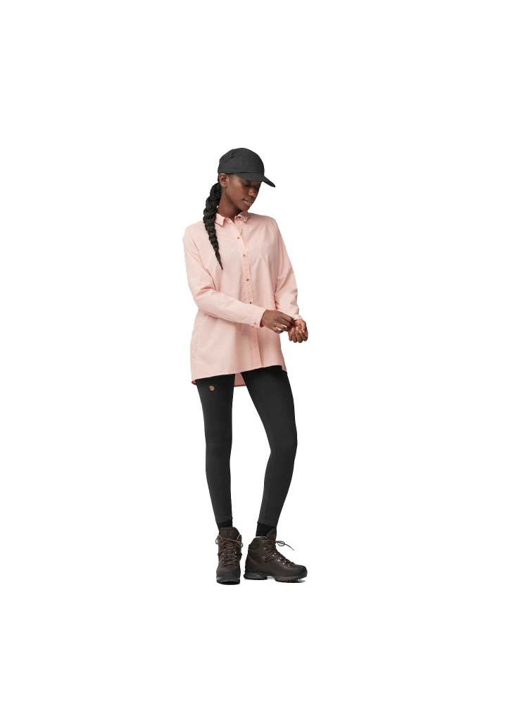 Fjällräven Abisko Hike Shirt Women's Chalk Rose 14600167-302 shirts en tops online bestellen bij Kathmandu Outdoor & Travel