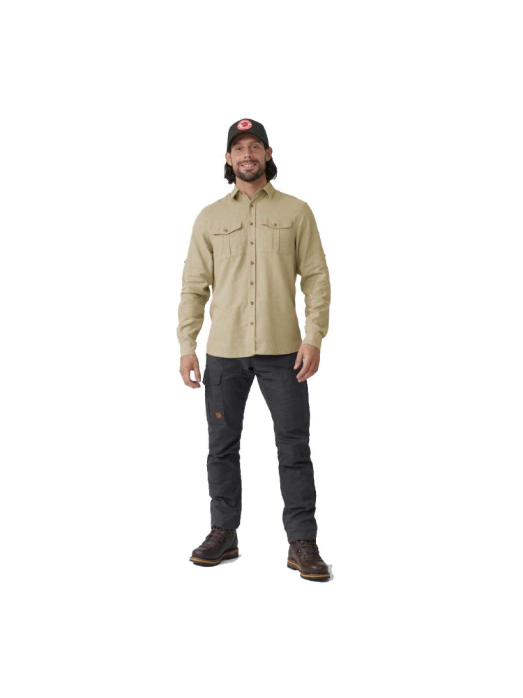 Fjällräven Övik Travel Shirt Long Sleeve Chalk White 87208-113 shirts en tops online bestellen bij Kathmandu Outdoor & Travel