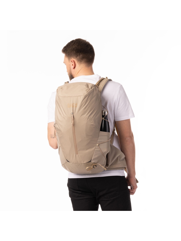 Bach Shield 26 Sand Beige B297058-3040 dagrugzakken online bestellen bij Kathmandu Outdoor & Travel
