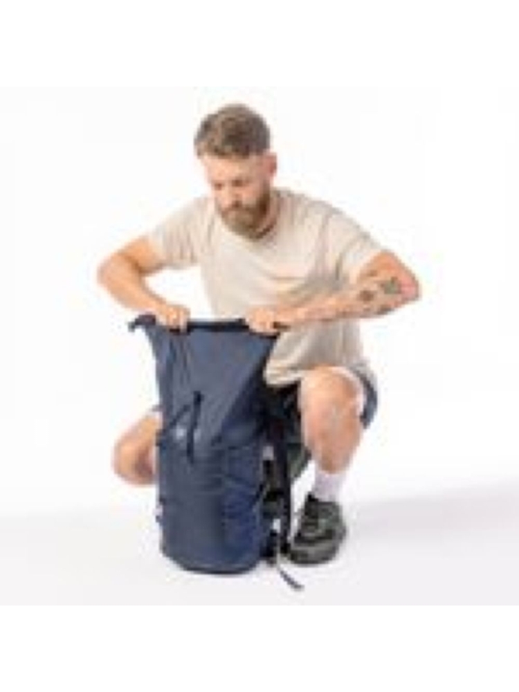 Bach Molecule 15 Black B420992-0001 dagrugzakken online bestellen bij Kathmandu Outdoor & Travel