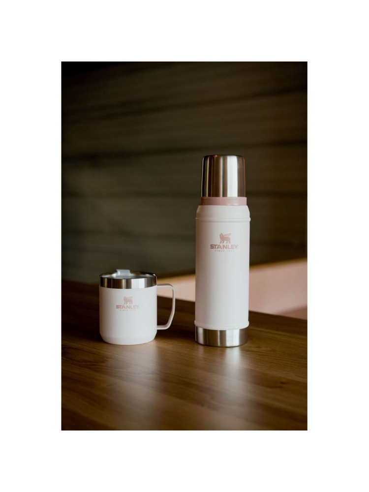 Stanley The Legendary Classic Bottle 0,75L Rose Quartz 10-01612-063 drinkflessen en thermosflessen online bestellen bij Kathmandu Outdoor & Travel