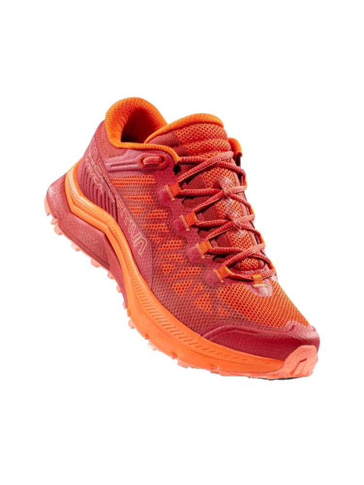 La Sportiva Karacal Woman  Cherry Tomato/Velvet 46V322323 wandelschoenen dames online bestellen bij Kathmandu Outdoor & Travel
